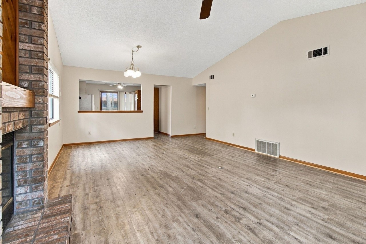 3809 Cherrywood Ct - Photo 6 of 26