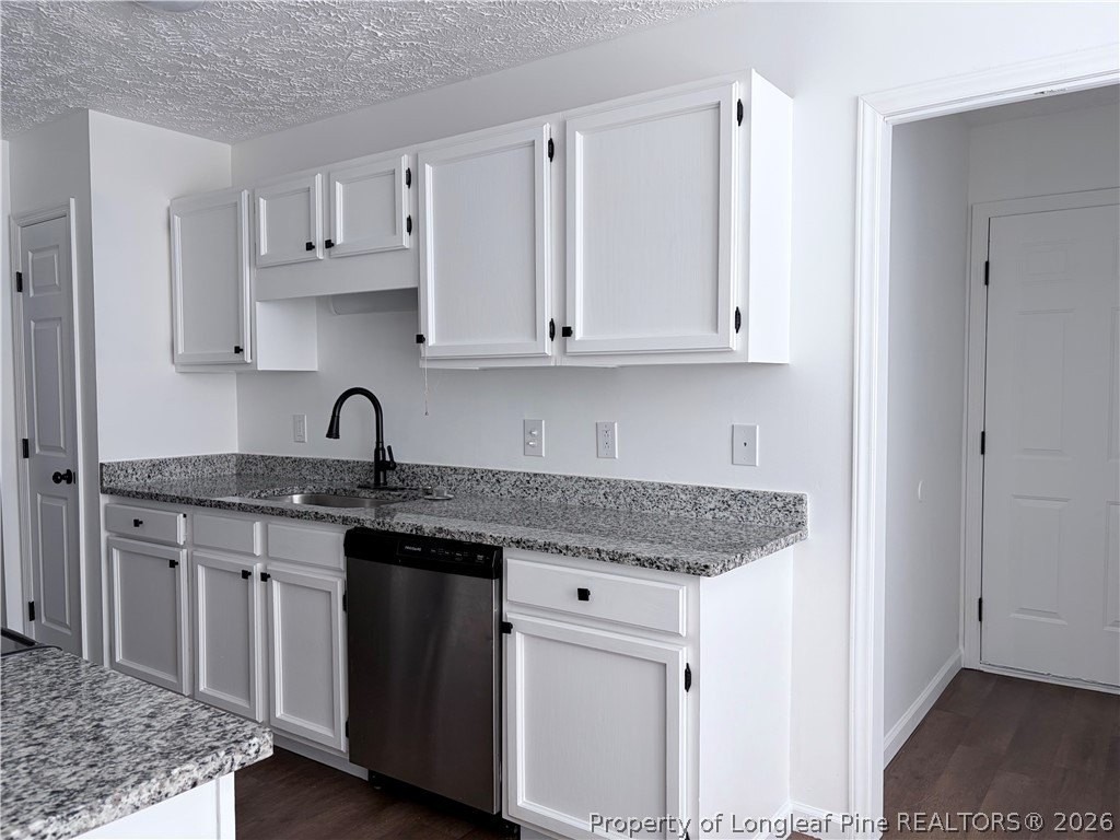 6317 Chagrin Rd - Photo 6 of 15