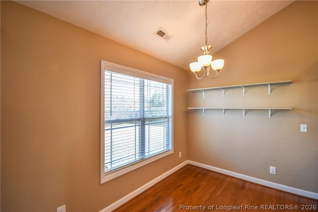 45 Eisenhower Ct - Photo 6 of 35