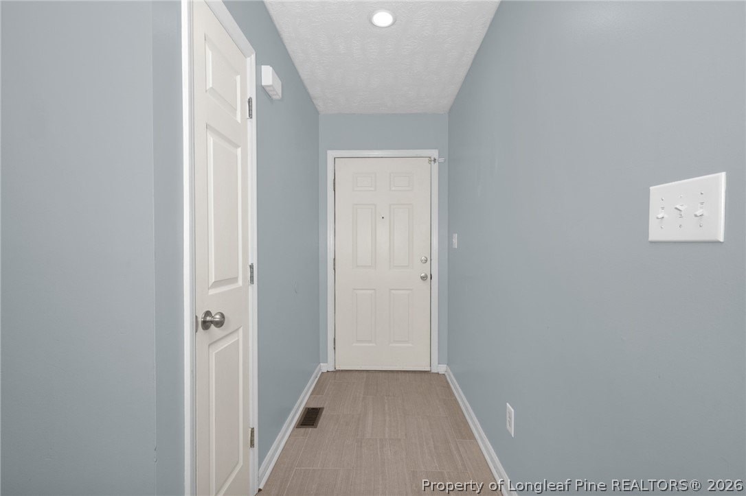 112 Drew St - Photo 5 of 36