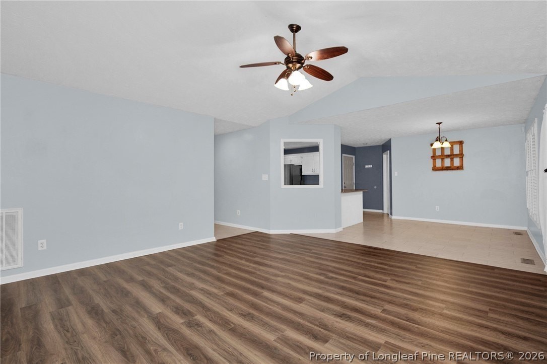 112 Drew St - Photo 7 of 36