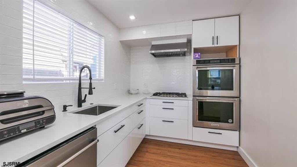 219 N Clermont Ave - Photo 5 of 25