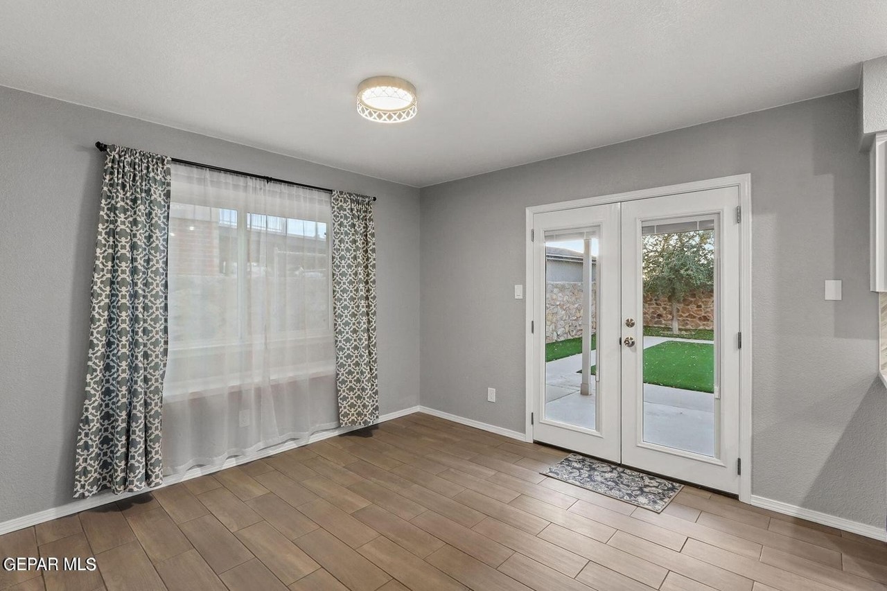 1857 Lyman Dutton Cir - Photo 6 of 22