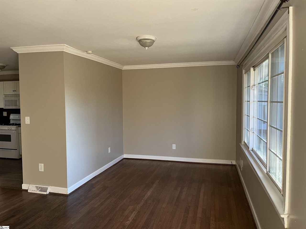 19 Woodridge Dr - Photo 5 of 15