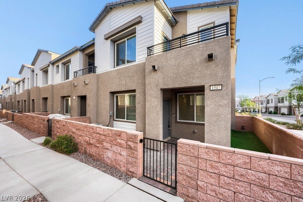 1547 Eva Crossing Pl - Photo 3 of 34