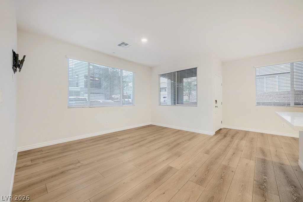 1547 Eva Crossing Pl - Photo 5 of 34