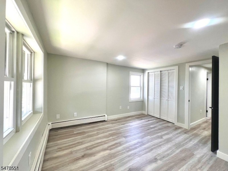 259 Hoover Ave #2L - Photo 7 of 10