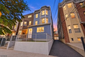 featured image of 254 Summer Ave #1