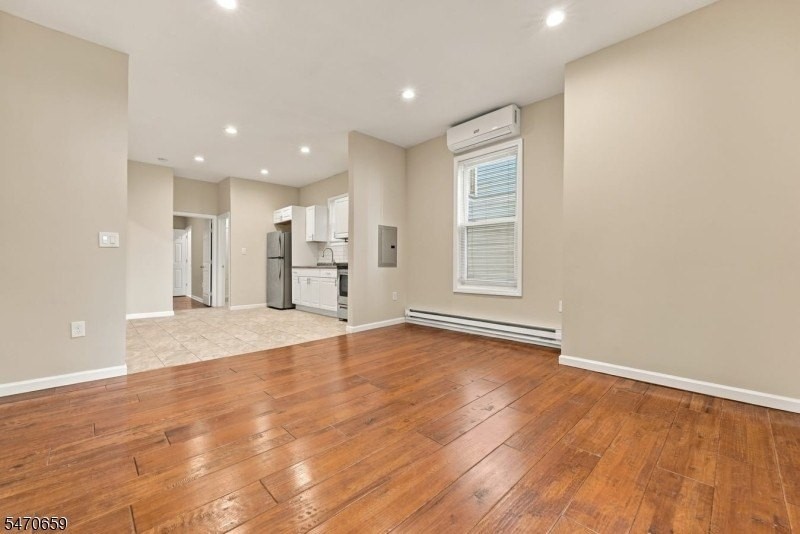 254 Summer Ave #1 - Photo 4 of 32