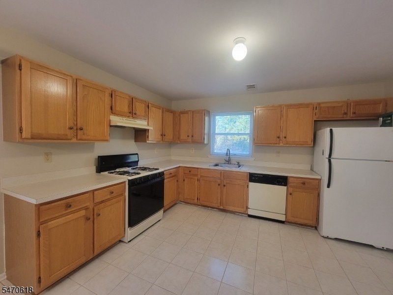 220B Franklin Ave #B - Photo 5 of 15
