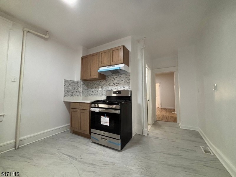 1084 Anna St #1 - Photo 7 of 9