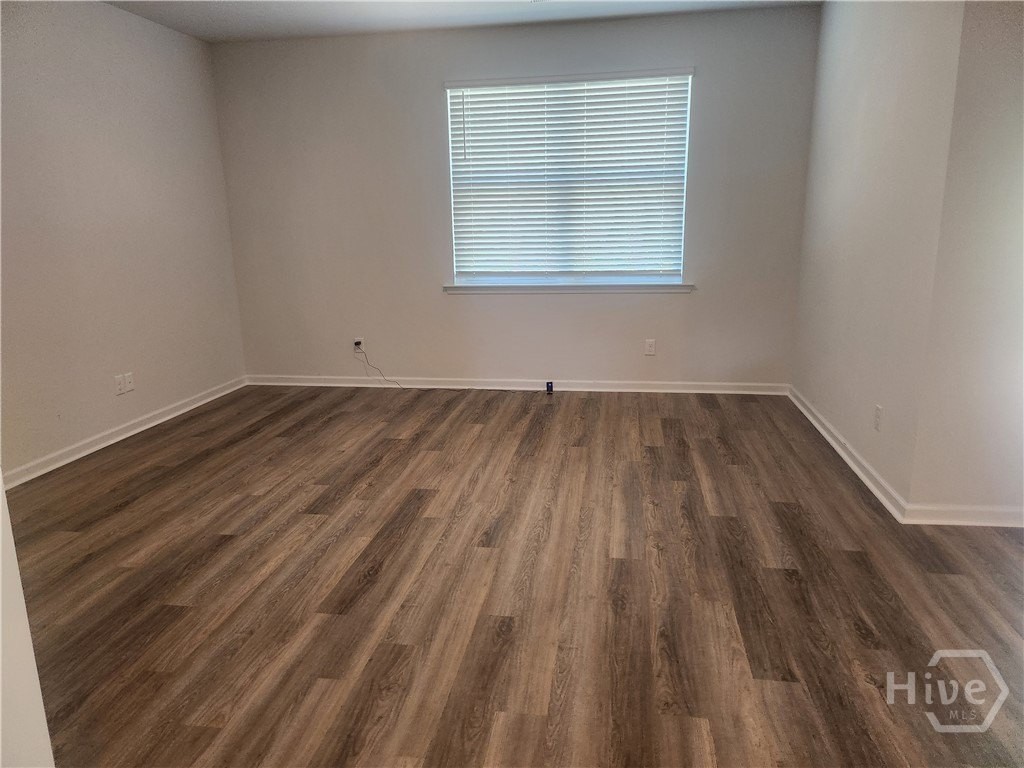140 Charles Ln - Photo 7 of 20