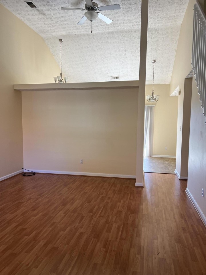 160 Ellemoor Ln - Photo 2 of 18