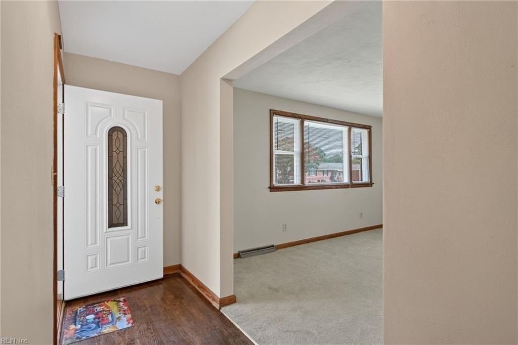 1020 Miles Standish Rd - Photo 4 of 25