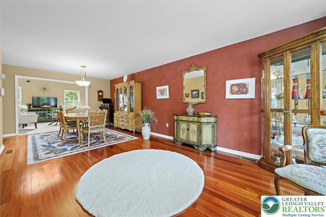 150 Park Ridge Dr - Photo 4 of 37