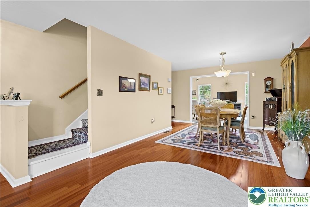 150 Park Ridge Dr - Photo 5 of 37