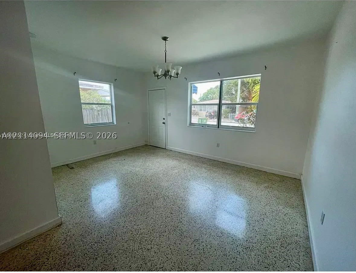 3665 Sw 26th Ter #B - Photo 2 of 6