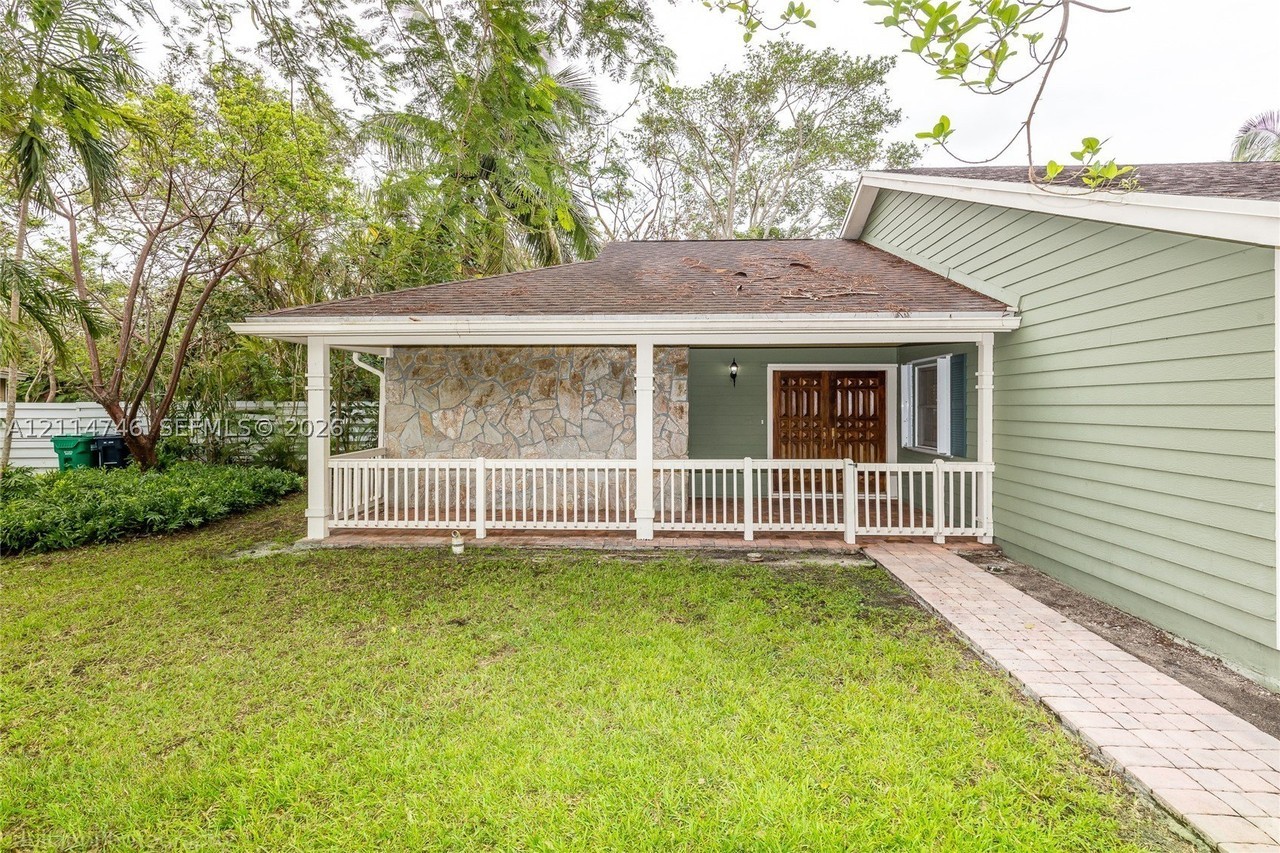 14860 Sw 148th Street Cir - Photo 2 of 28