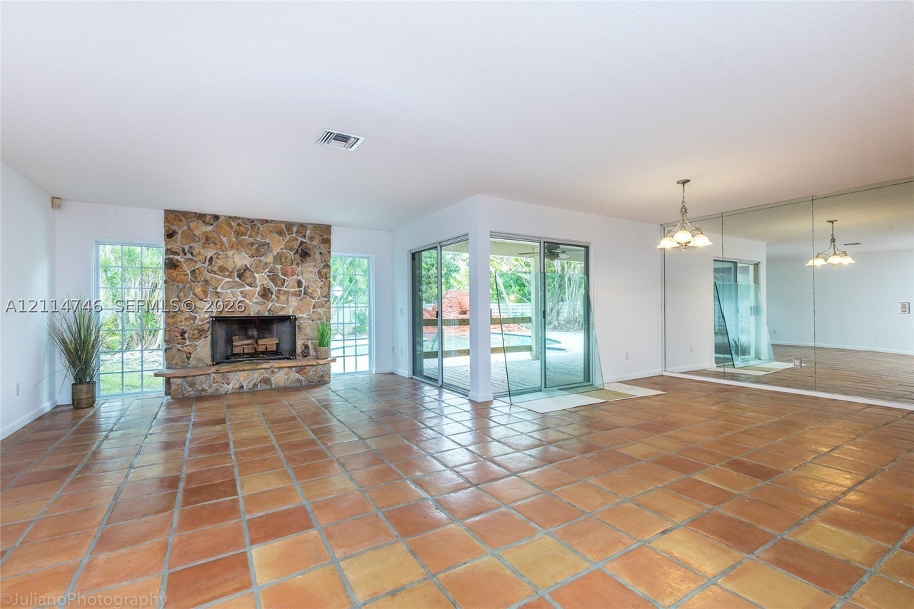 14860 Sw 148th Street Cir - Photo 4 of 28