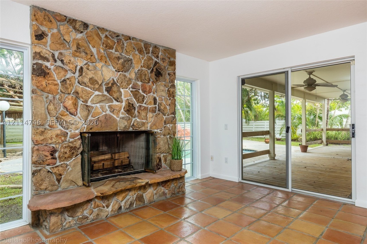 14860 Sw 148th Street Cir - Photo 5 of 28