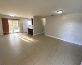 1663 W 41st St #1663 - Photo 1 of 1