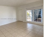 105 Ne 12th Ave #5 - Photo 1 of 1