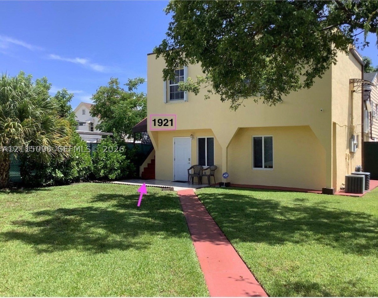 1919 Sw 17th Ct - Photo 2 of 26