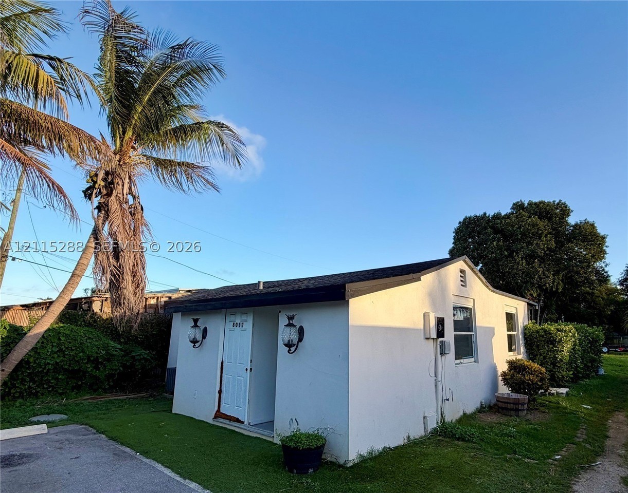8017 Nw 1st Pl - Photo 2 of 13