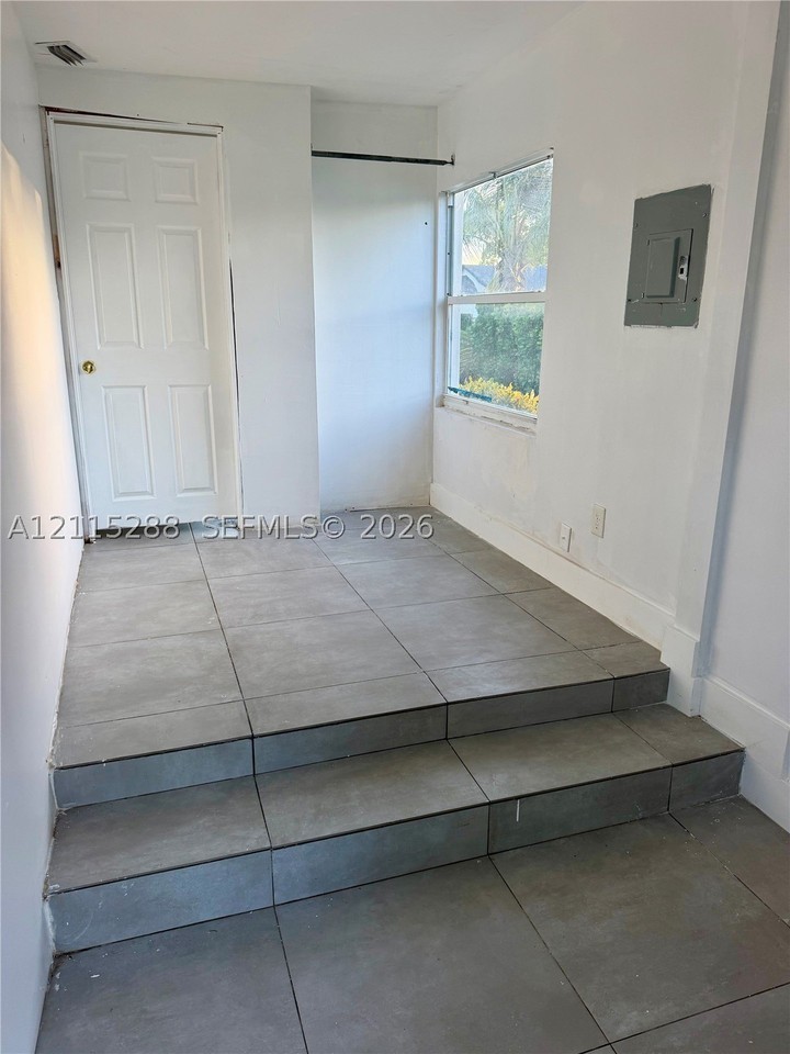 8017 Nw 1st Pl - Photo 4 of 13