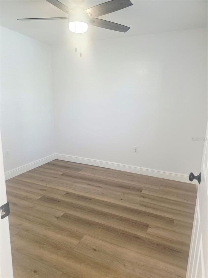 6125 113th St #505 - Photo 3 of 27