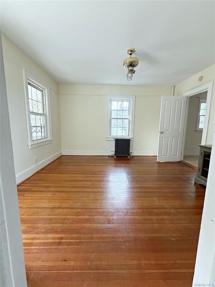 106 Gibson Ave - Photo 3 of 12