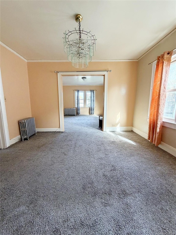 85 Longdale Ave #2 - Photo 4 of 6