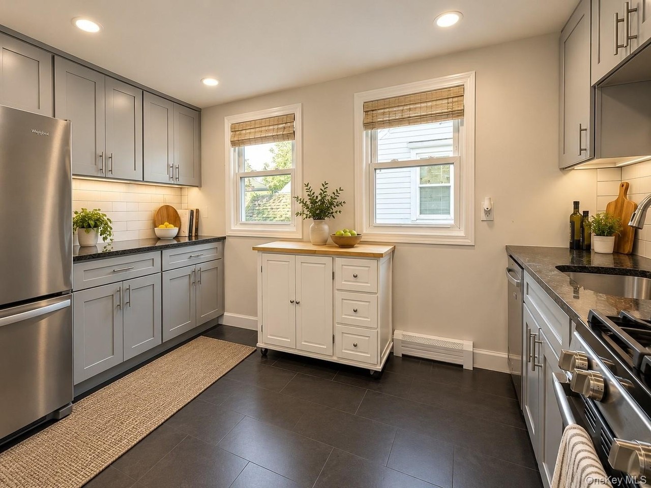 15 W Clearwater Rd - Photo 6 of 13