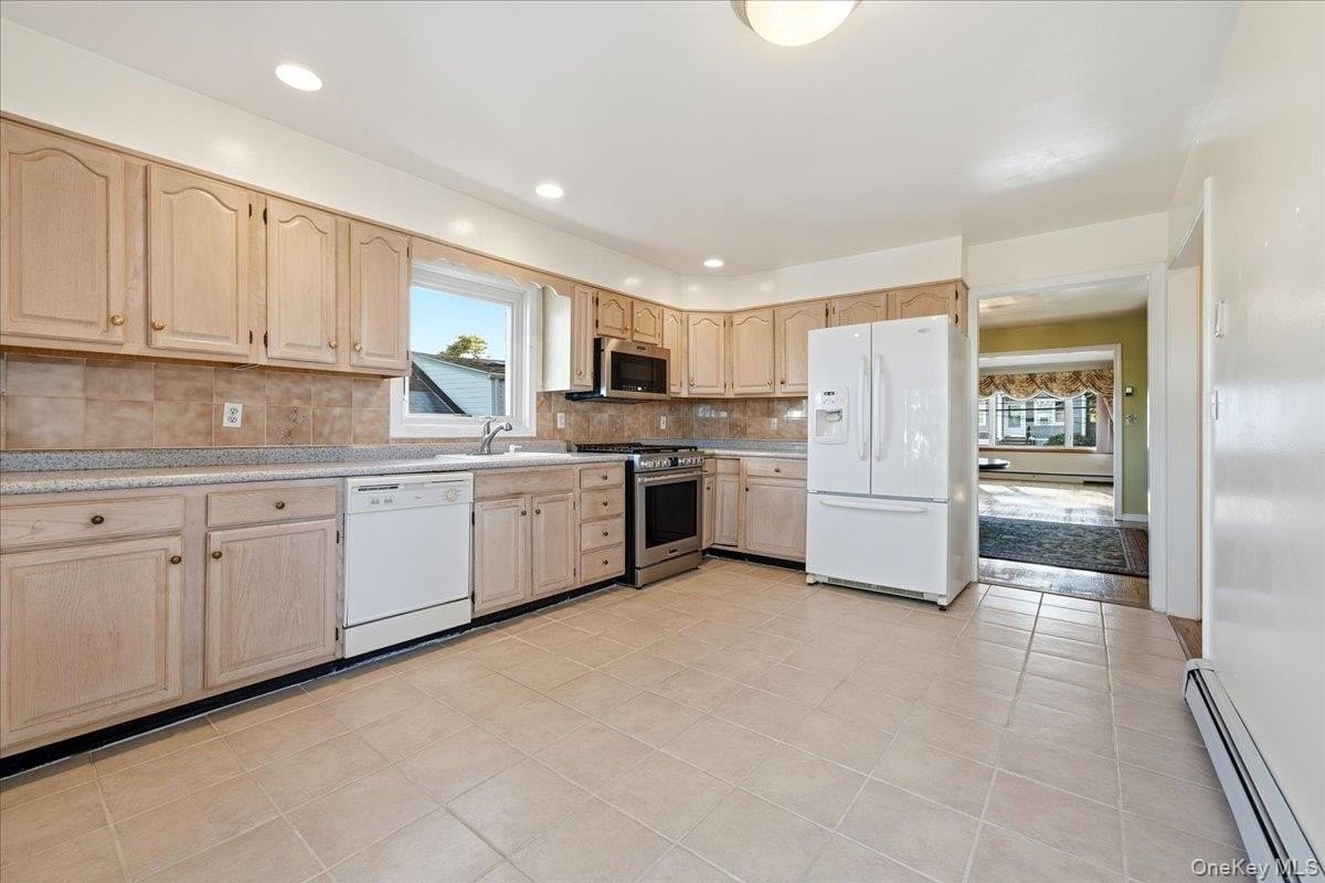 98 Staunton St #1 - Photo 6 of 15