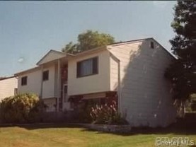 76 Ruby Ln - Photo 1 of 1