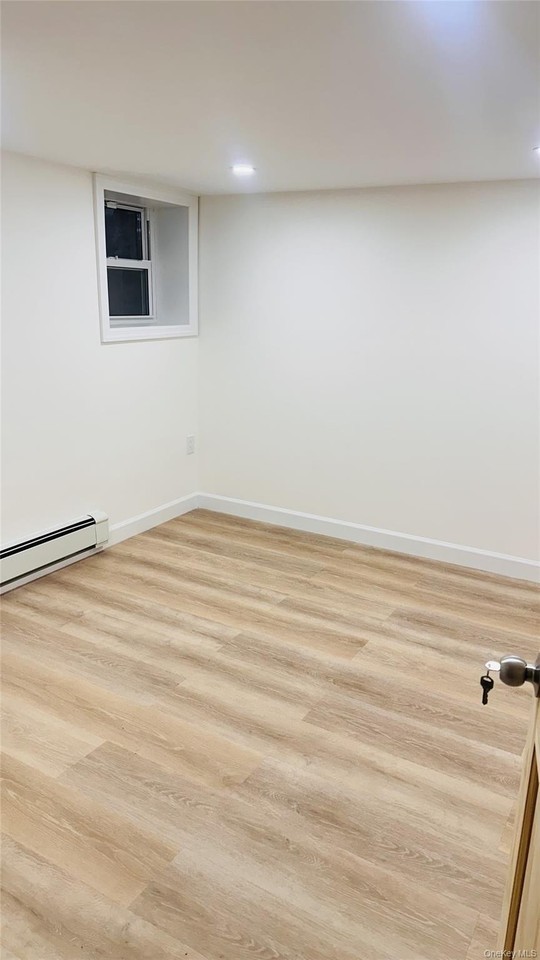 670 Alabama Ave - Photo 3 of 6