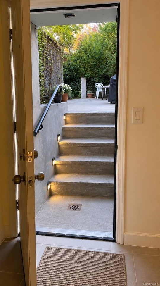 670 Alabama Ave - Photo 6 of 6