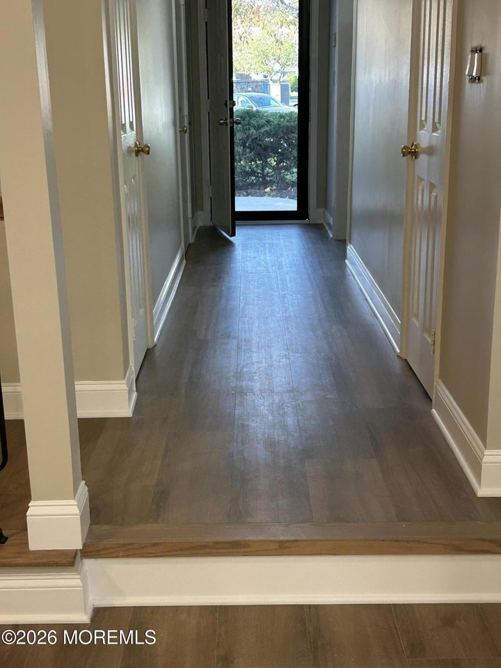 136 Tangerine Dr - Photo 3 of 12