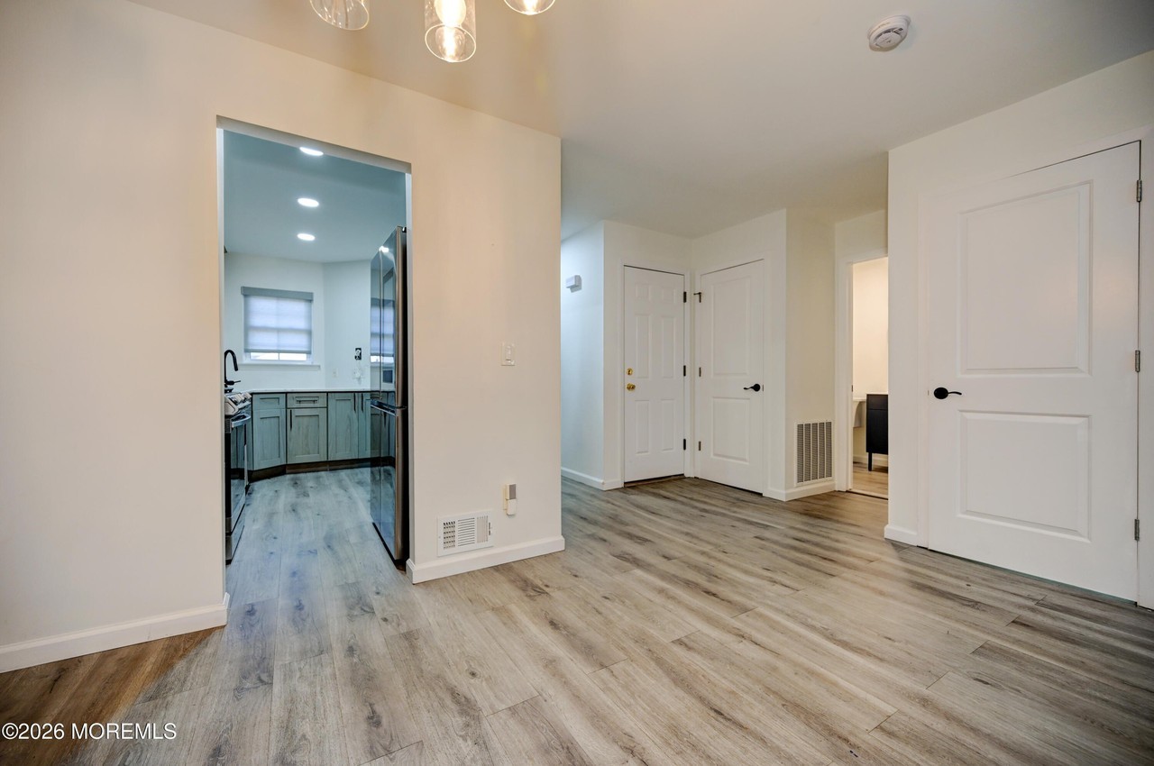 324 Oak Knoll Dr #32-4 - Photo 5 of 35