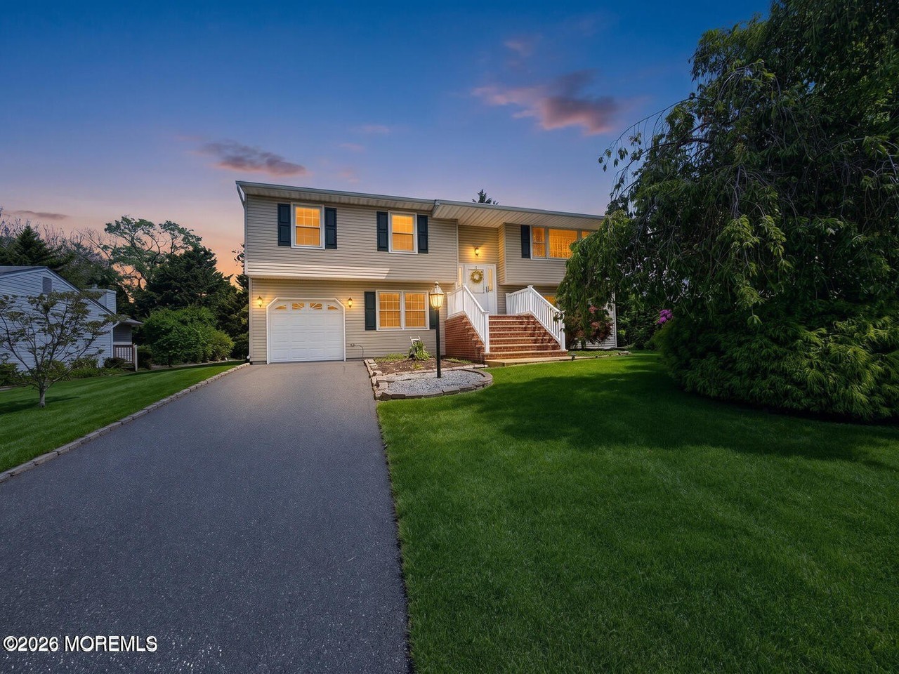 108 Lonny Ct - Photo 2 of 30