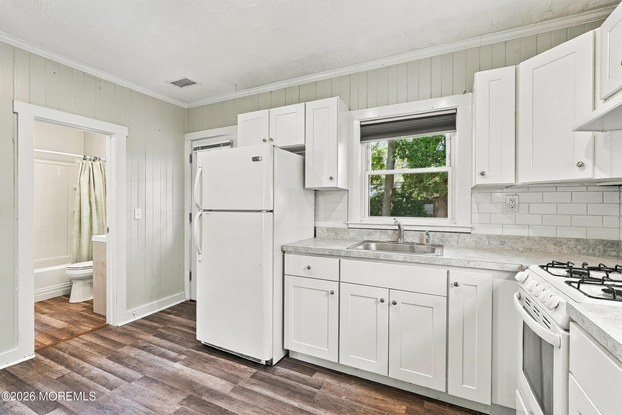 908 Sunset Ave - Photo 5 of 14
