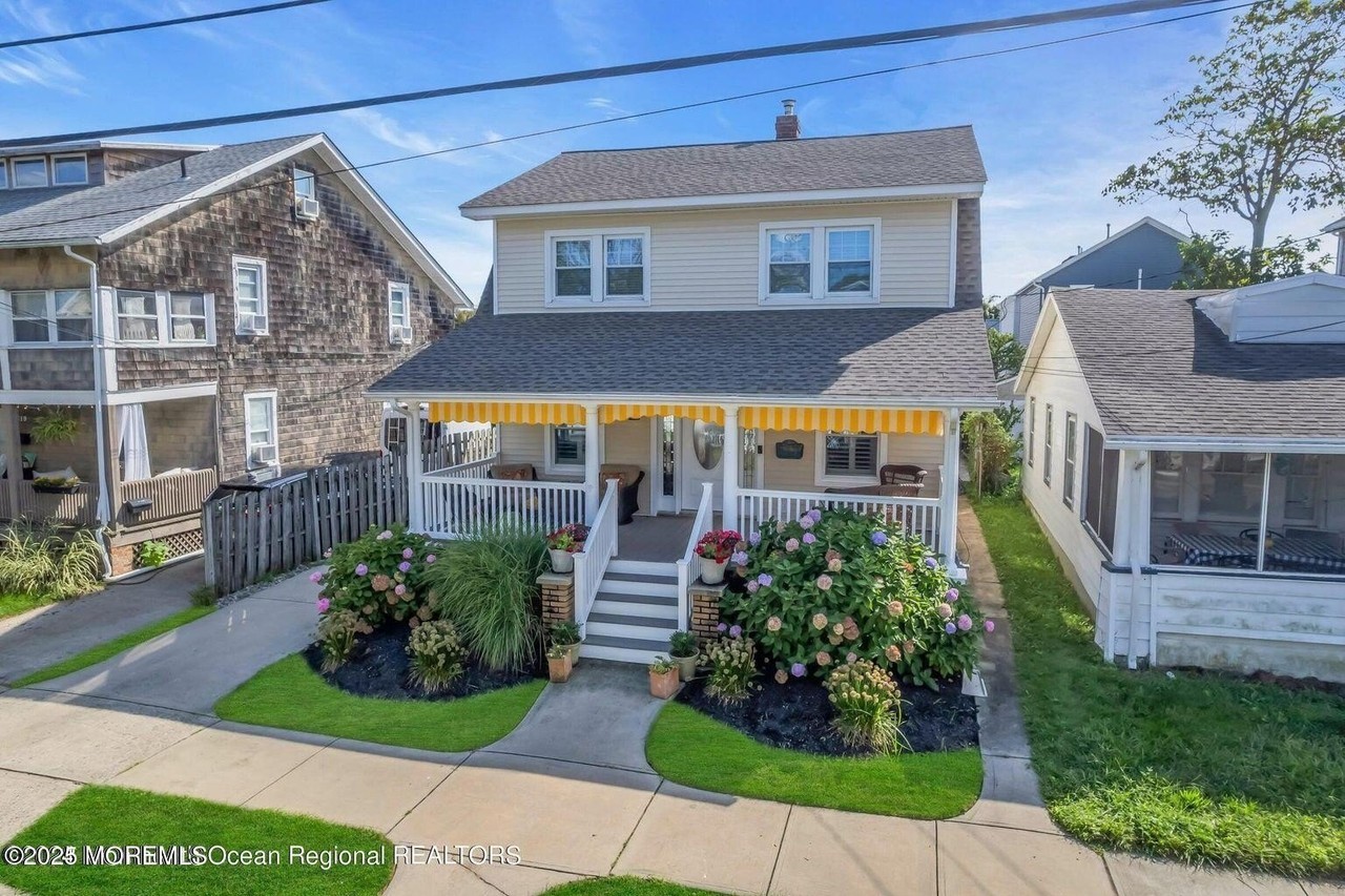 321 14th Ave - Photo 2 of 27