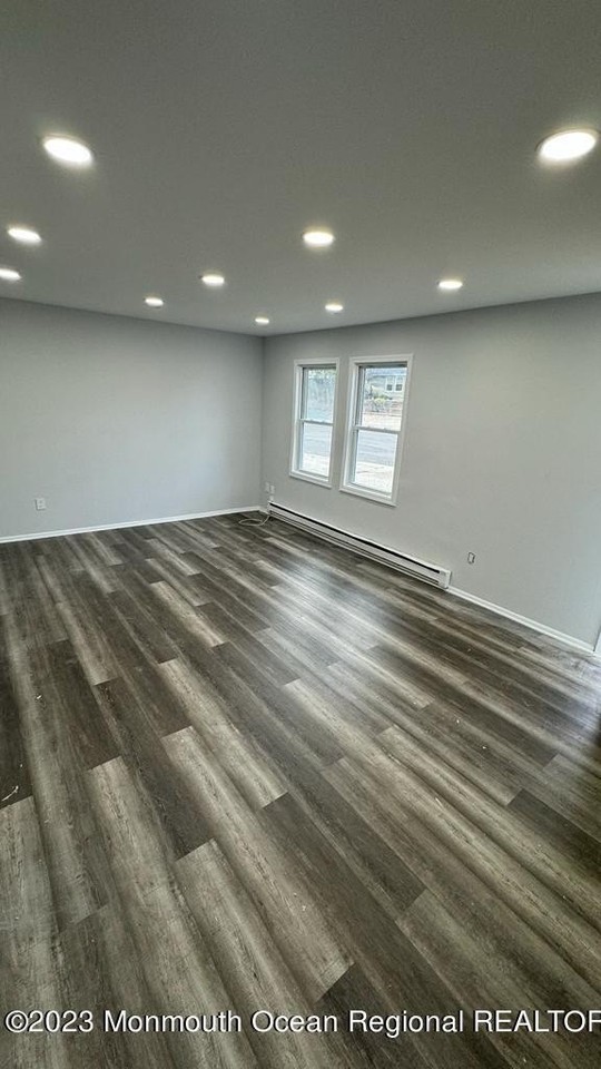 79 Lexington Blvd - Photo 2 of 14