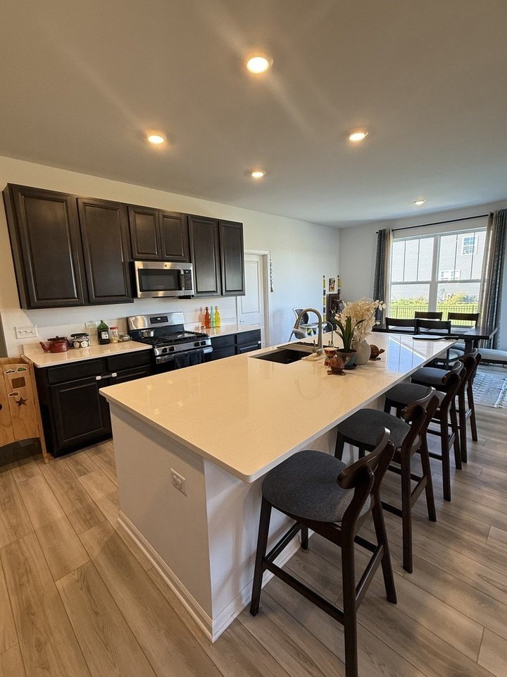 120 Ellis Rd - Photo 4 of 19