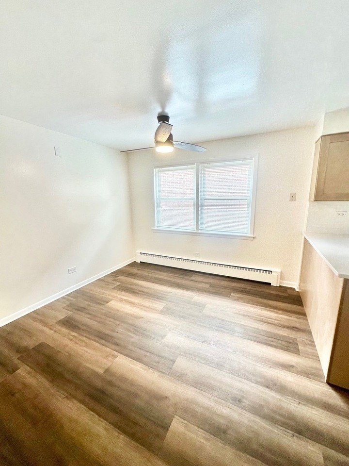 4636 N Sayre Ave #2 - Photo 4 of 12