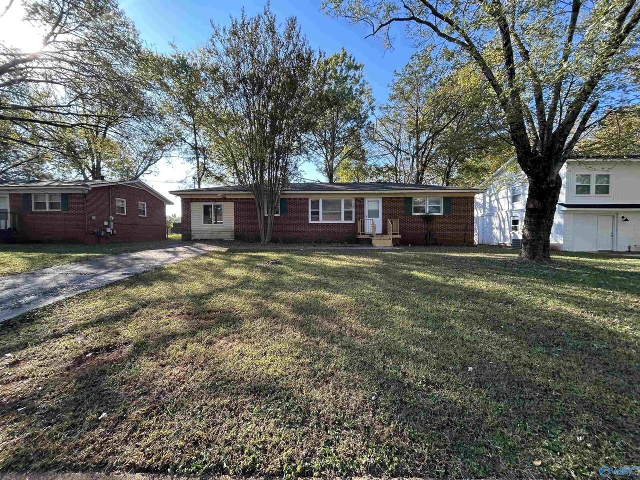 4809 Aubrey Cir Nw - Photo 2 of 23