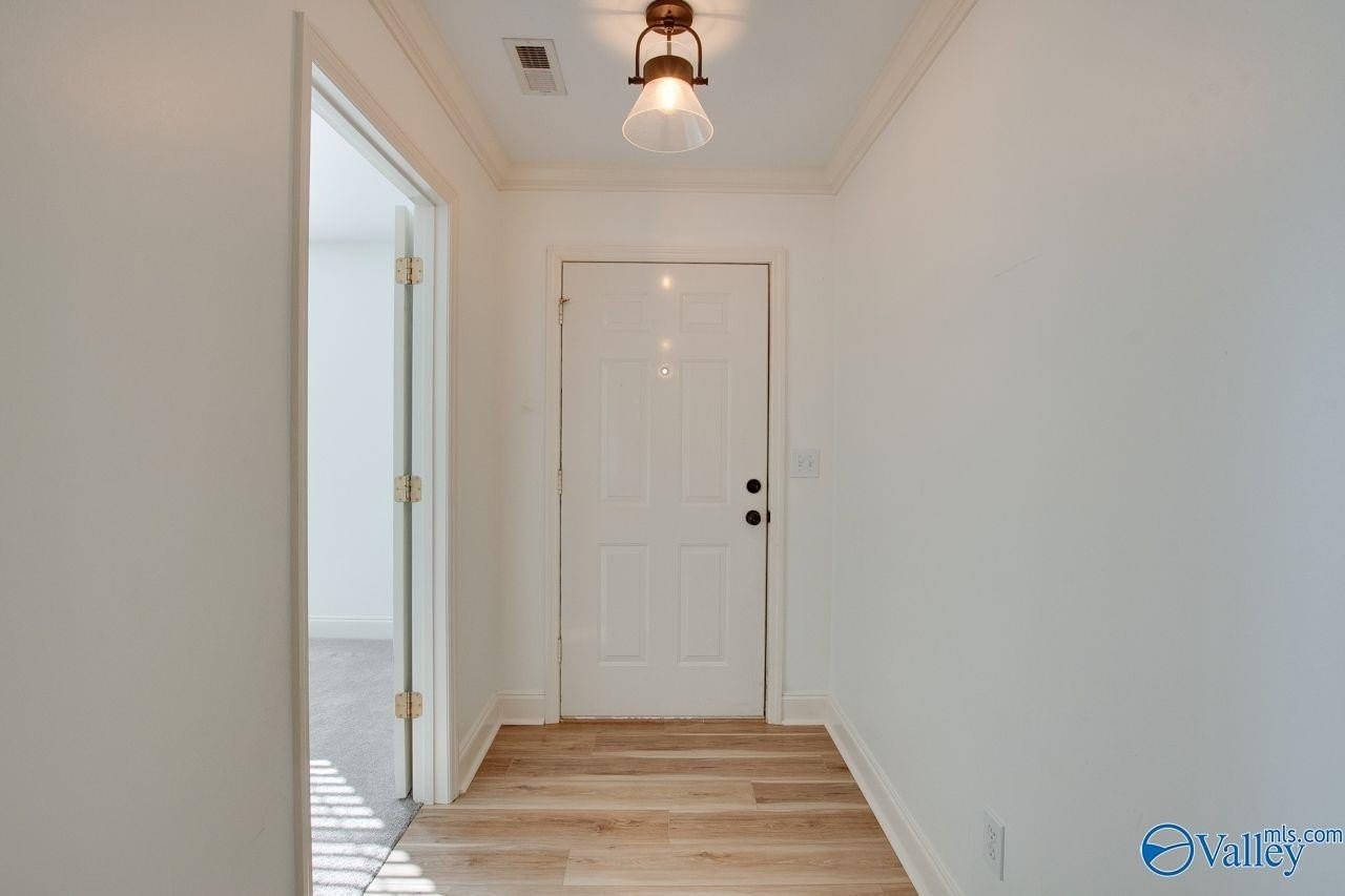5300 Frankford Dr Se - Photo 3 of 31