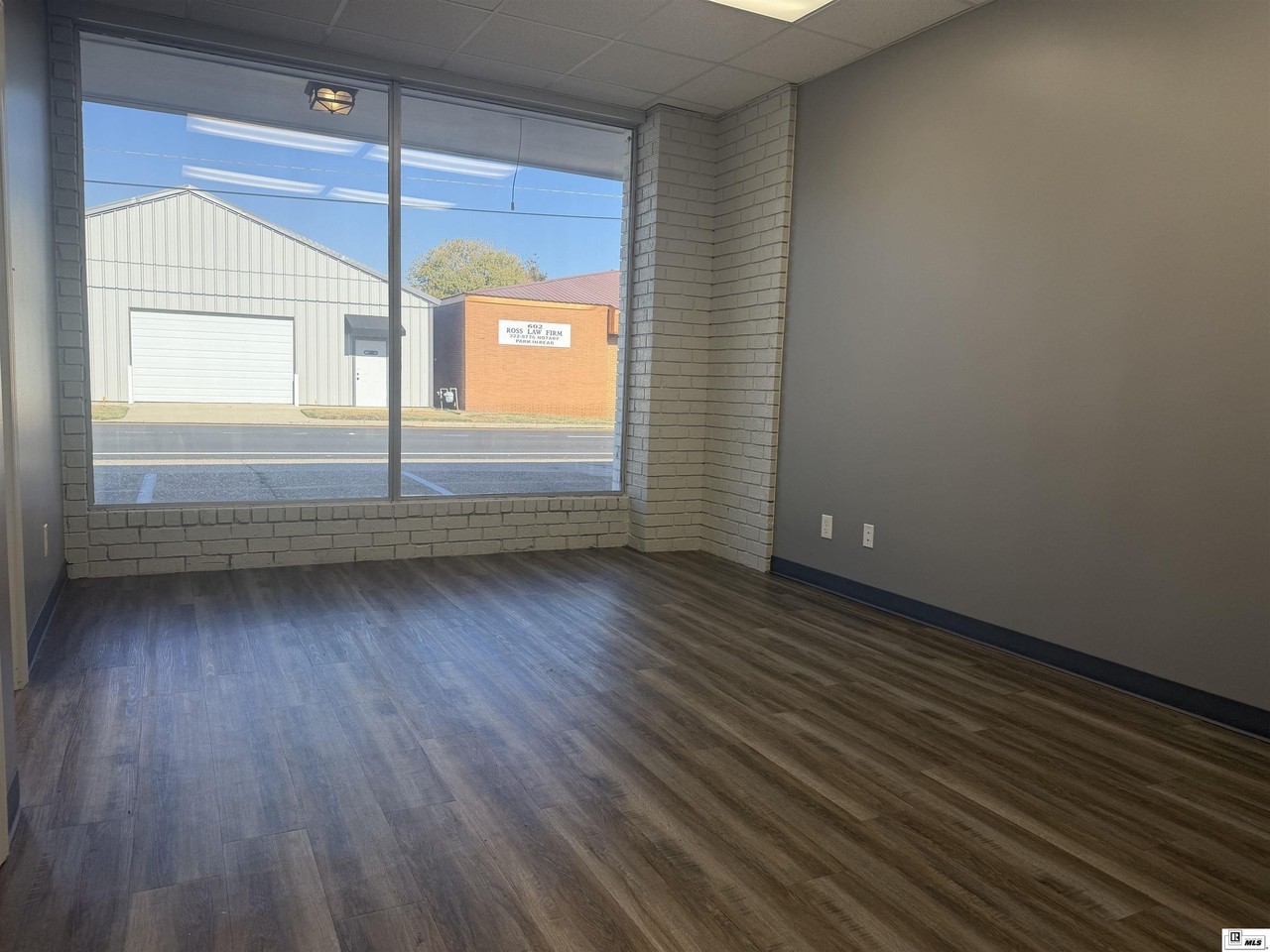 609 N 5th St - Photo 3 of 13