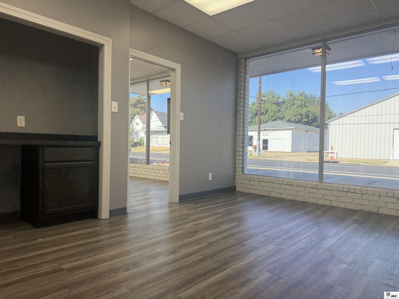 609 N 5th St - Photo 5 of 13