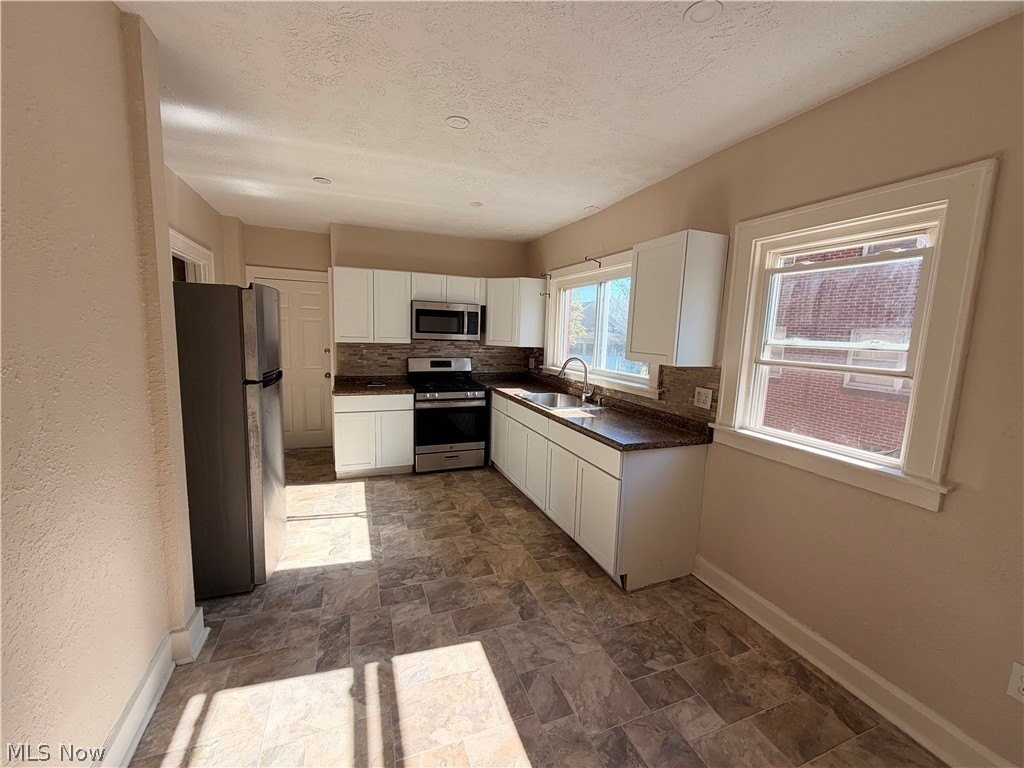 2333 Ohio Ave - Photo 5 of 9